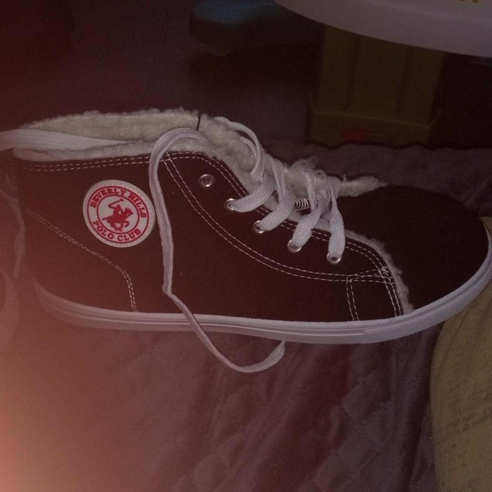 Shoes - Picture 4 of 4
